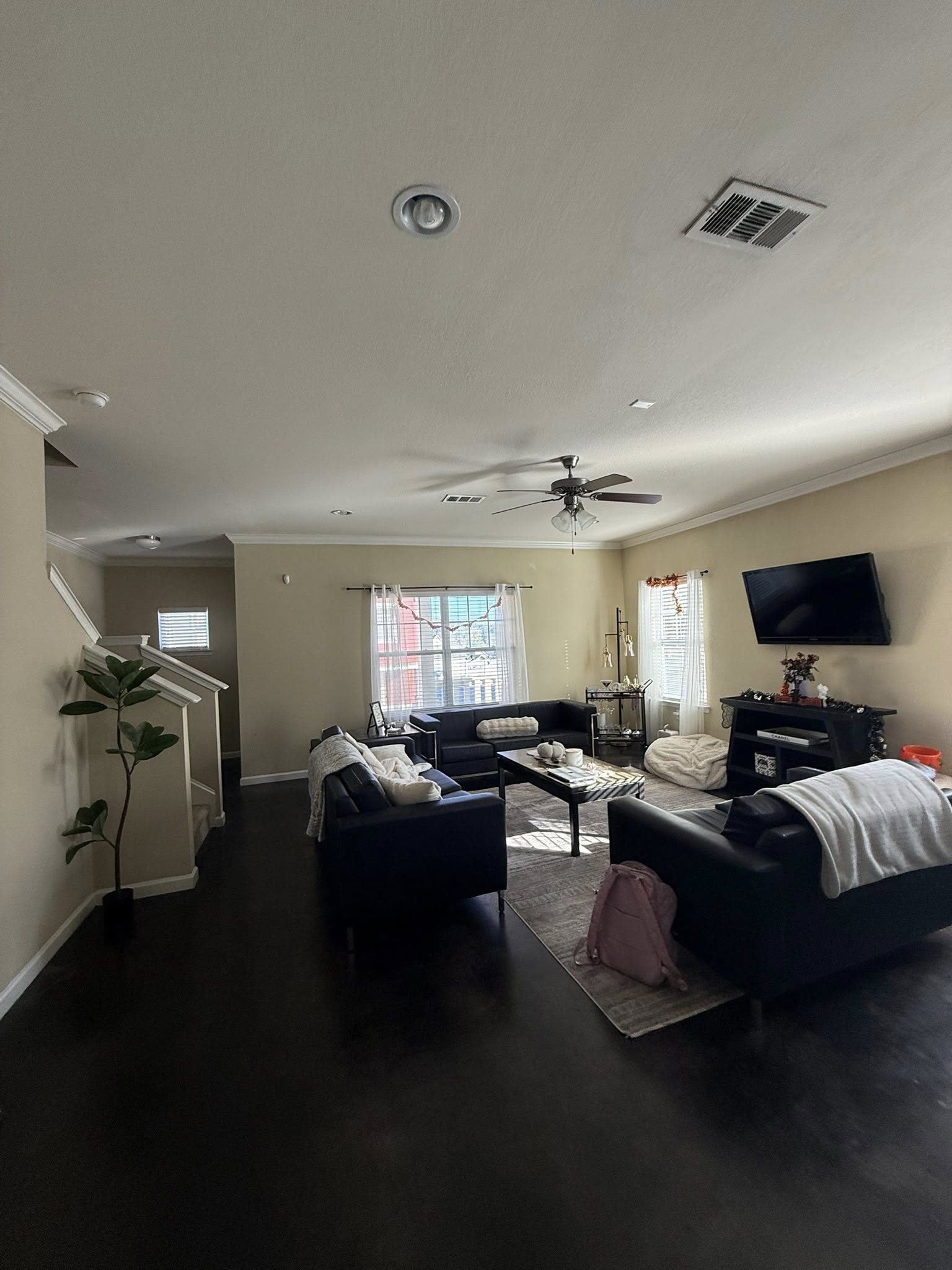 Housing navigation
